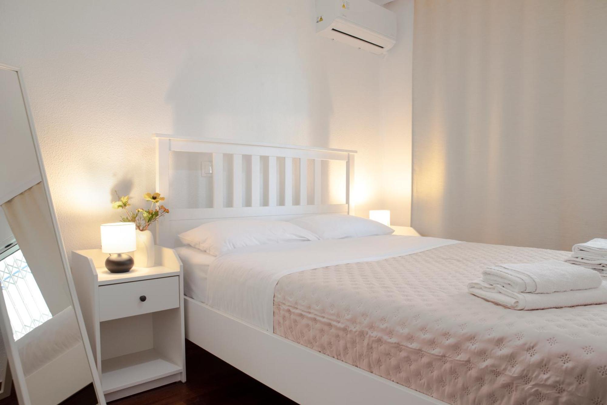Traditional Seaview Maisonette Saronida