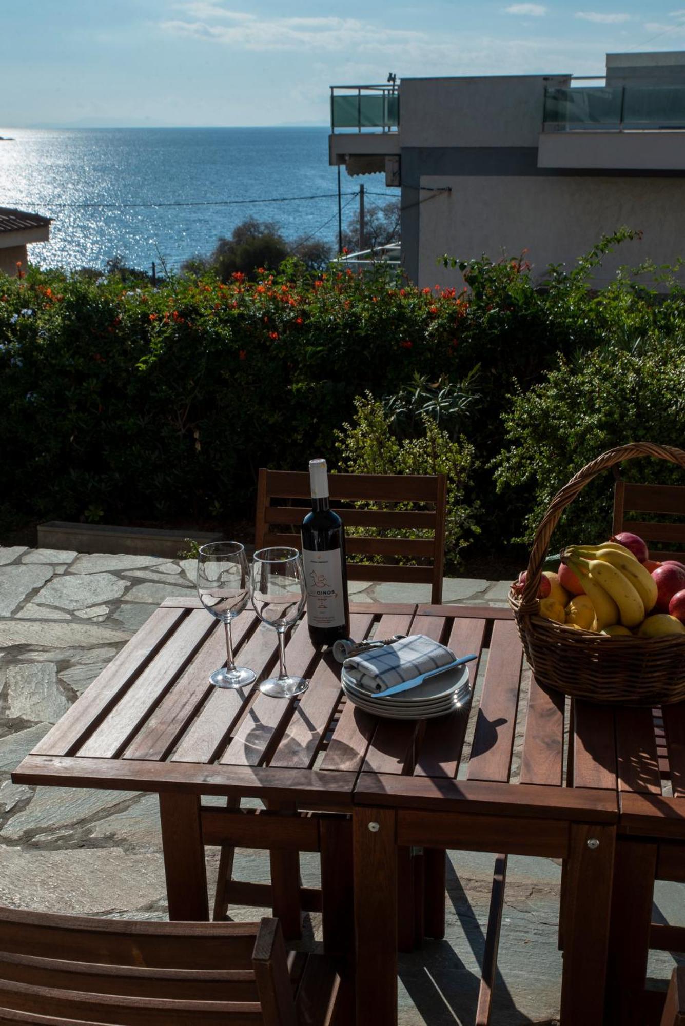 Traditional Seaview Maisonette Apartment Saronida